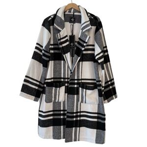 1 Sunset Lane Cozy Oversized Long Plaid Coat Black & White Women’s XL